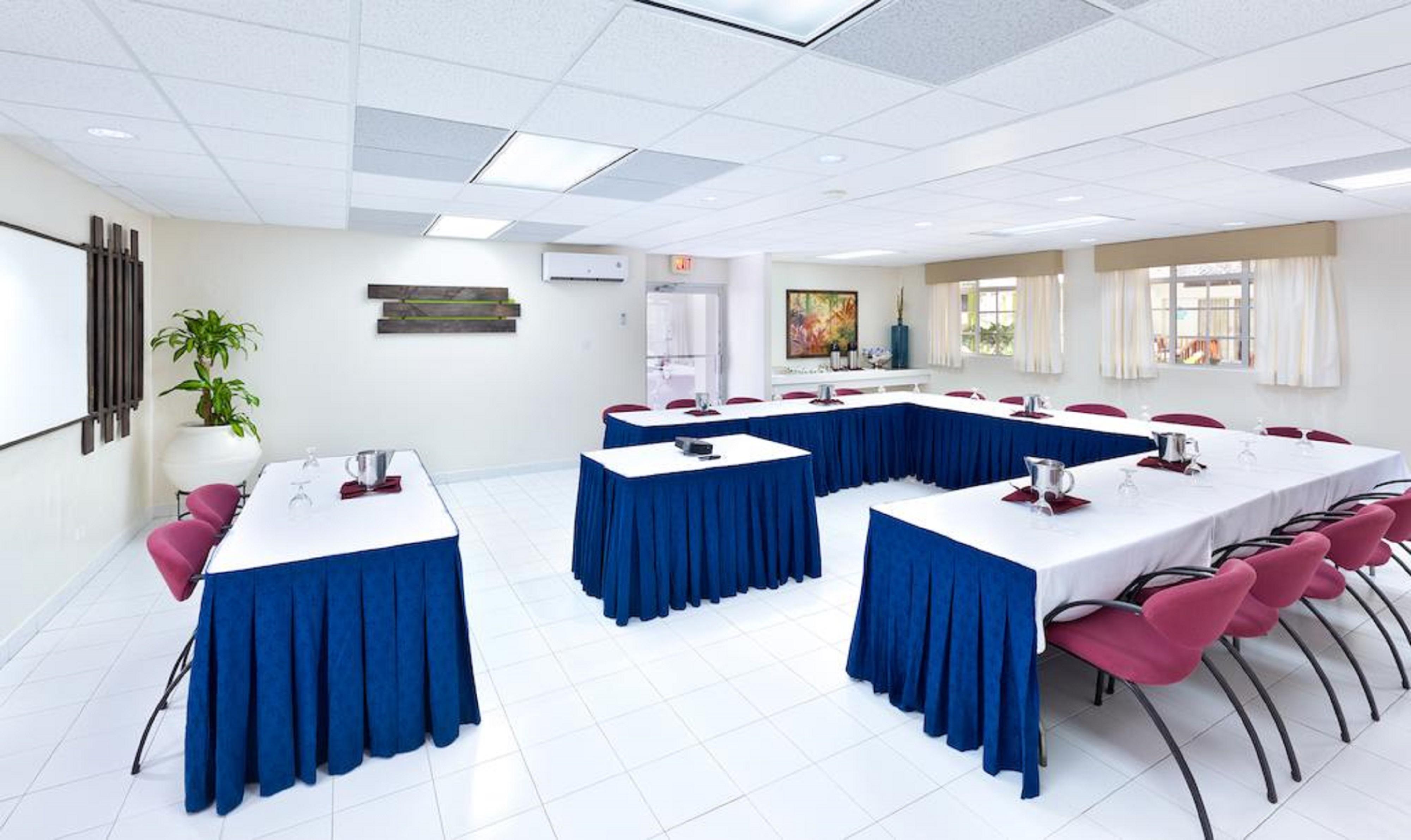 Blue Horizon Hotel Rockley Екстериор снимка