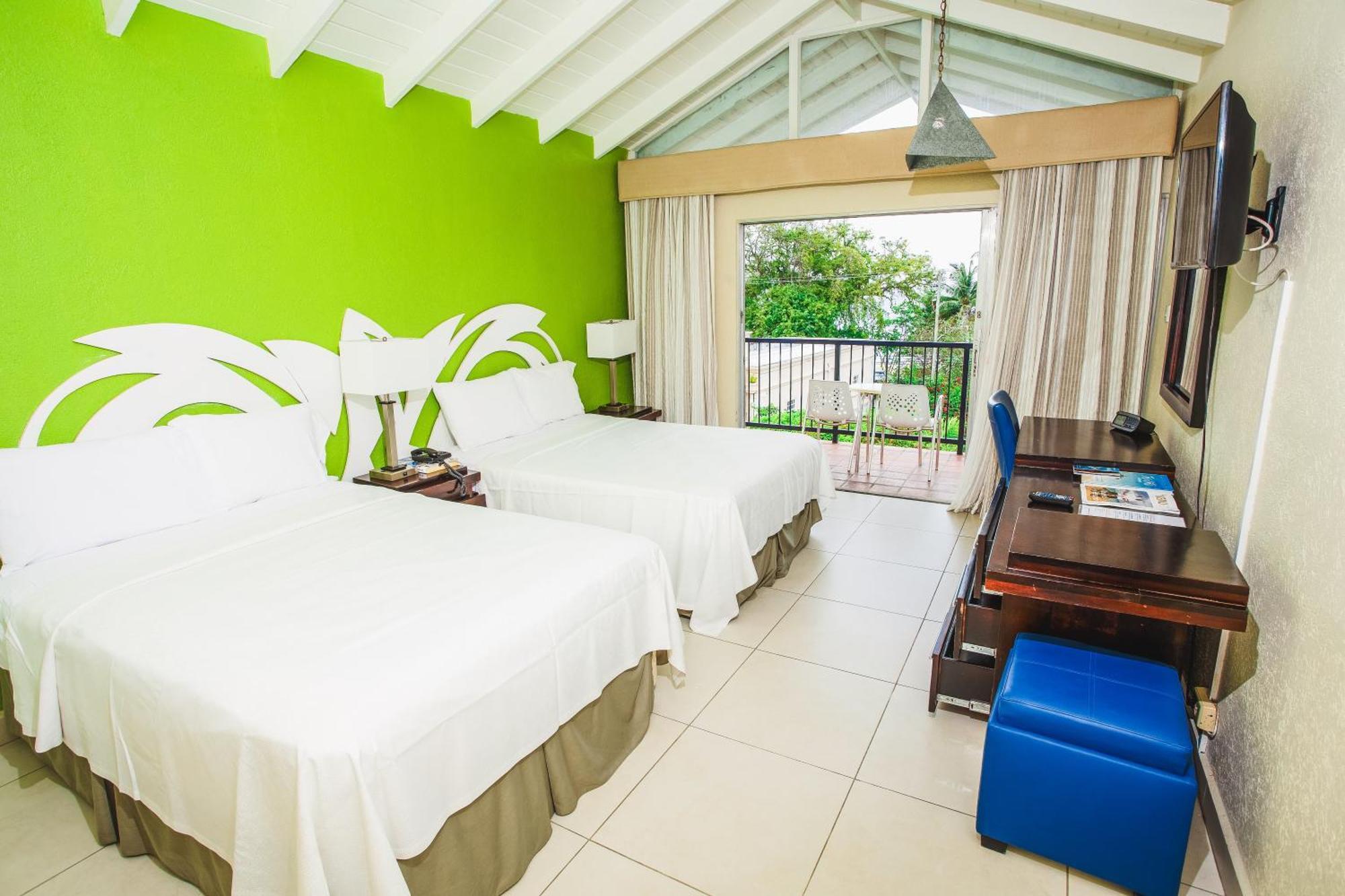 Blue Horizon Hotel Rockley Екстериор снимка