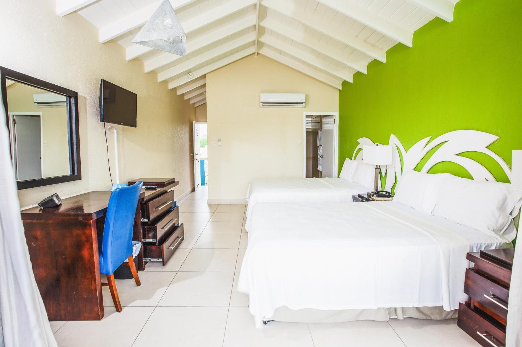Blue Horizon Hotel Rockley Екстериор снимка