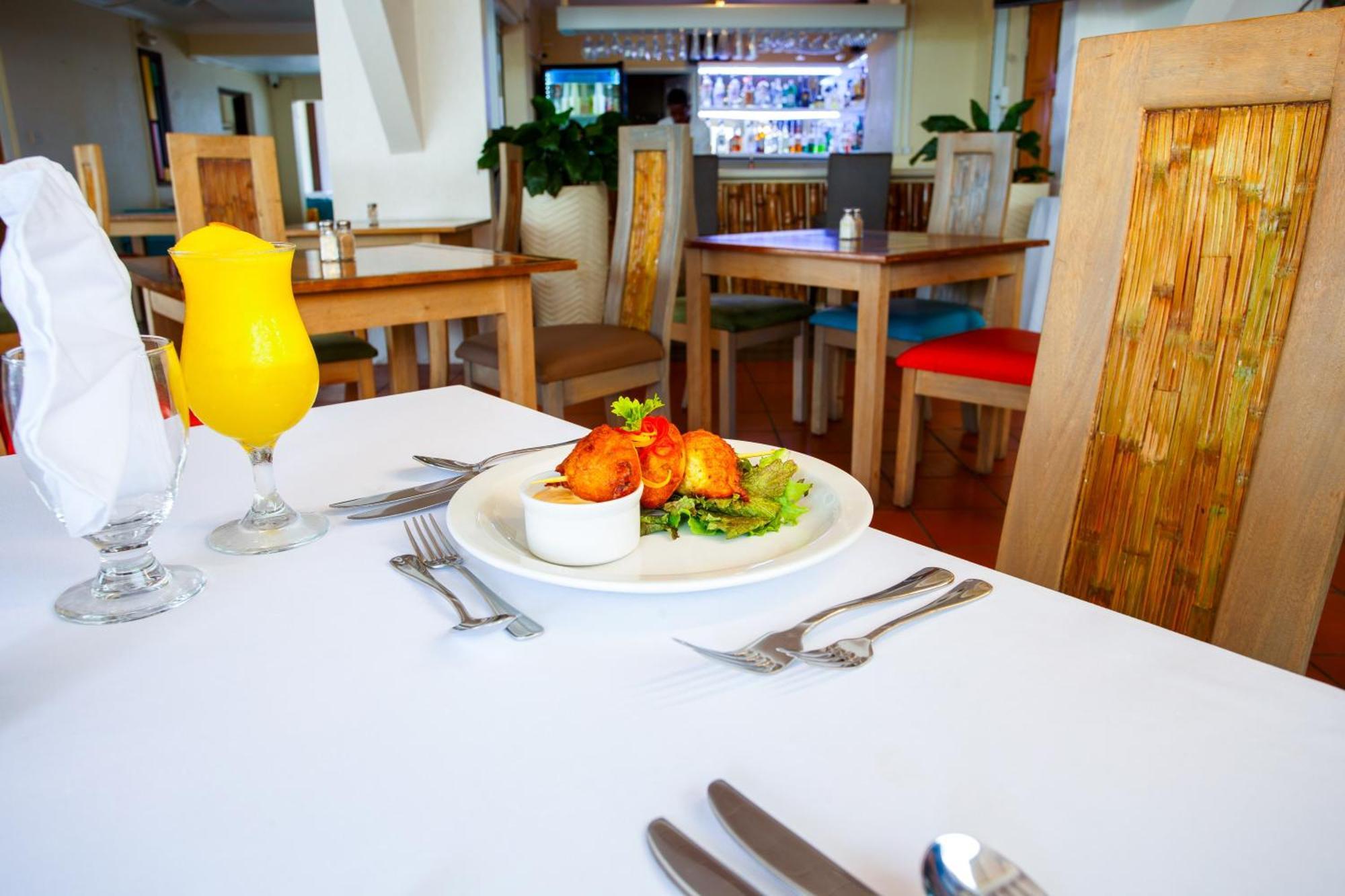 Blue Horizon Hotel Rockley Екстериор снимка