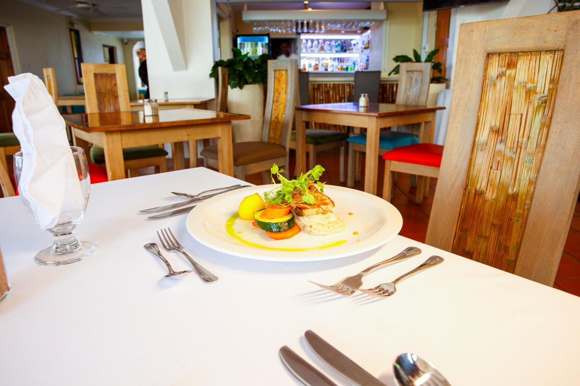 Blue Horizon Hotel Rockley Екстериор снимка